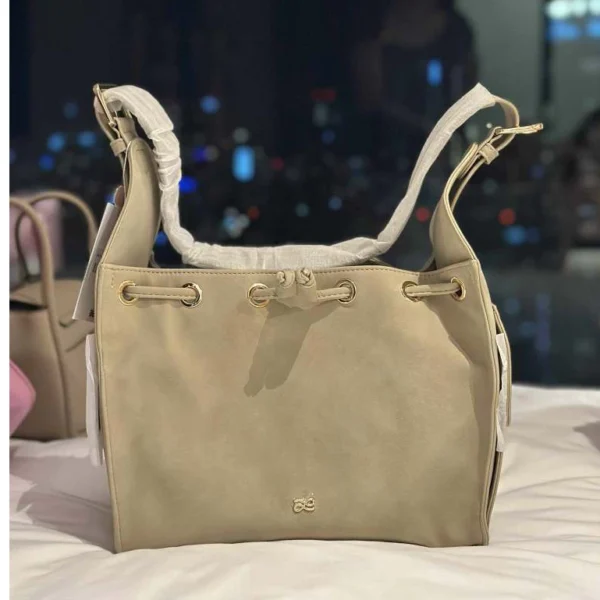 Yumi Bond Suede